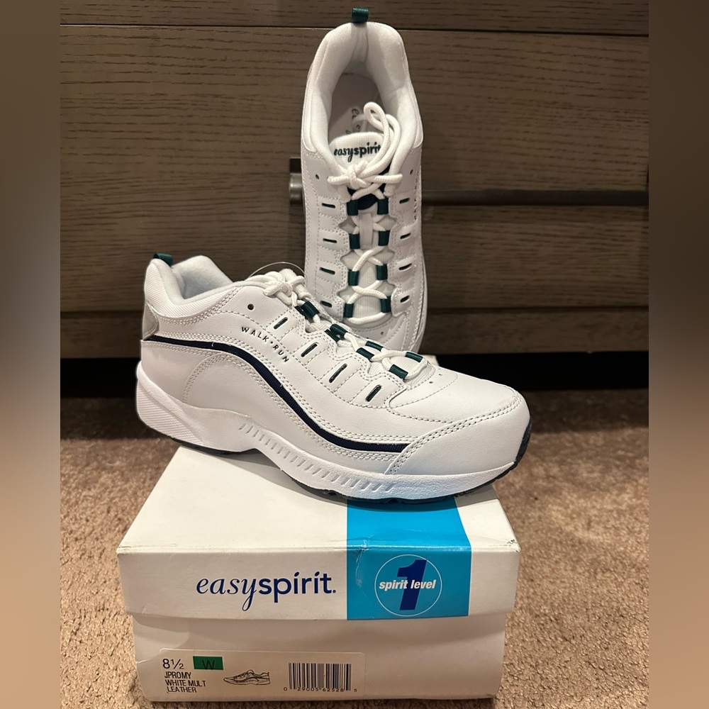 NWT Easy Spirit Romy Sneaker WIDE WIDTH